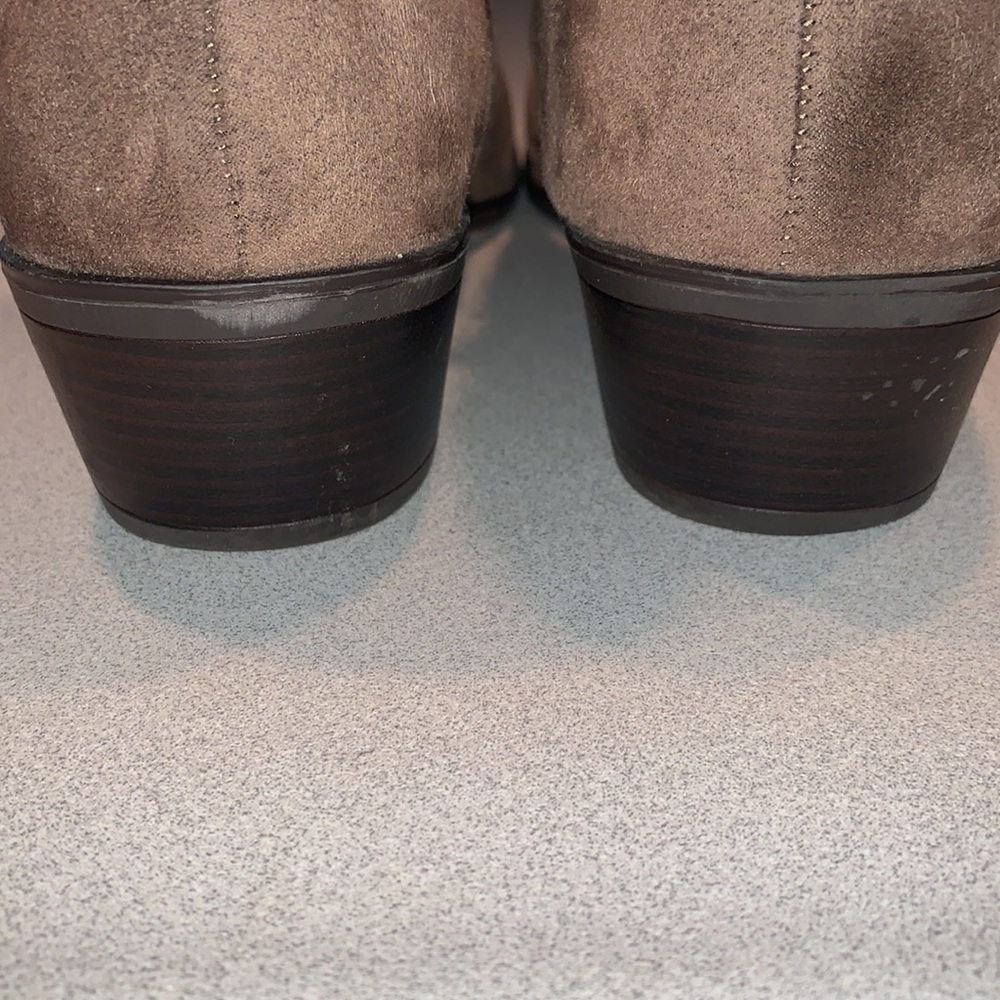 Like New X-Appeal “Kenny” Bootie - Picture 2 of 6